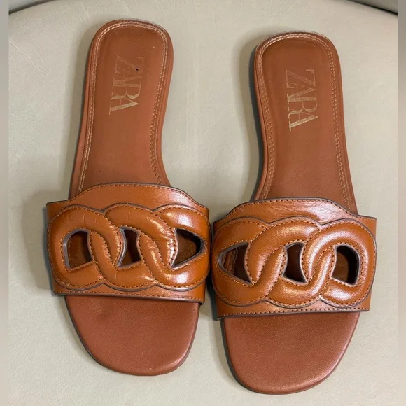 ZARA Raised Detail Brown Leather Slides. Size EU 37/US 6.5 - Picture 6 of 12